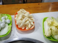 -云南印象昭通天麻火腿鸡(新疆石油花园二期店)