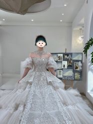 -艾米丽婚纱礼服