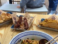 -魔都三兄弟酸辣粉·蘸卤炸串(虹桥万科店)