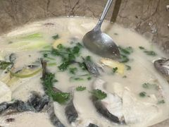 -滇香肴·云南菜蒸汽石锅鱼(云南北路店)