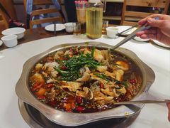 -乡土特色.冷锅鱼.牦牛肉汤锅