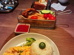 -来龙里 精致 东南亚餐室(万象城店)