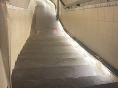 -洞庭洲·防空洞火锅·烧烤·铜锅涮肉(新百广场店)