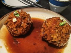 鸭黄狮子头-梅飞酒家(桑园路店)