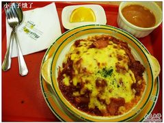 -玛格萝妮比萨屋(四平店)