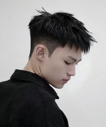 -丝语萱形象