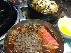 -韩红石板肉(范西路店)