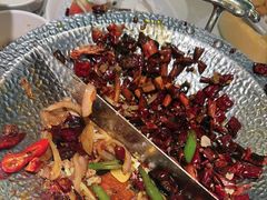 -小鱼小牛·鱼牛干锅·脆鱼火锅(世欧广场店)