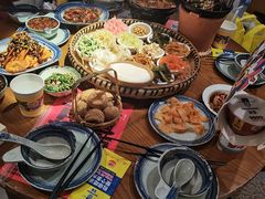 -包整·丝娃娃(一览甲秀楼风景店)