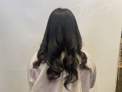 -PE SALON
