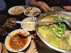 -肖四女乐山跷脚牛肉(世博源店)