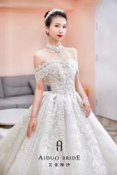 -艾朵婚纱