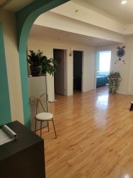 -萱草产后康复催乳中心(江宁万达店)