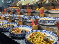 -鼎夫人·小酒文化餐厅(淡水桥店)