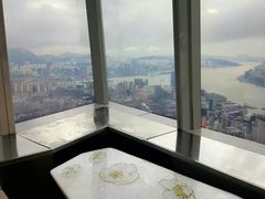 -OZONE 顶楼酒吧(香港丽思卡尔顿酒店)