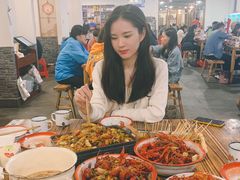 -冶建镜子·老南昌大排档·江西虾王(总店)