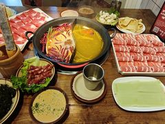 -巴卤社老火锅(财富店)