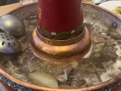 -毛辣果·贵州红酸汤牛肉火锅(西单店)