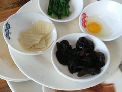 -桥香园过桥米线(国贸店)