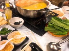 -鲜入围煮花胶鸡海鲜火锅