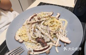 Truffle Cream Sauce Bacon Chicken Pasta