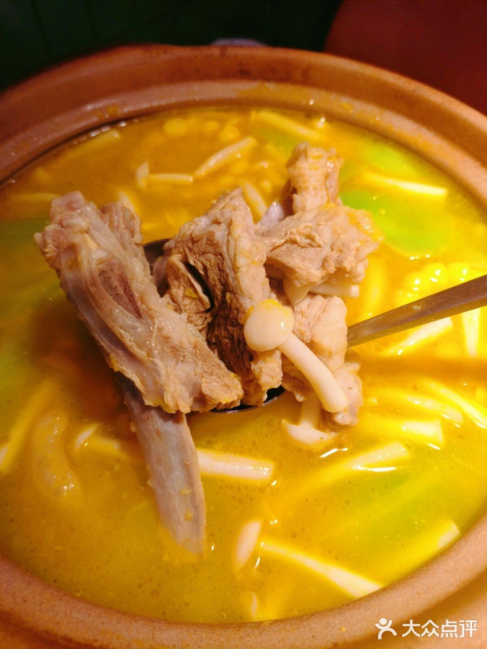 冬天吃一口羊肉煲，暖心又暖胃‼️