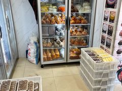 面包甜点陈列柜-师任堂韩式食品(总店)