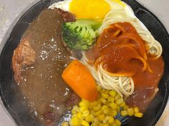 -汤姆家的牛排意面披萨(新城市广场店)