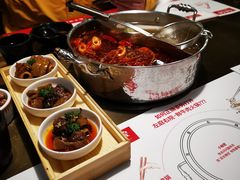 -左庭右院鲜牛肉火锅(金山万达店)