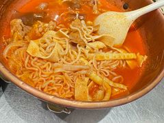 -成都你六姐·牛肉冒菜(上海杨浦合生汇店)