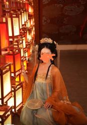 -支流映画摄影·汉服妆造跟拍(本宫来了银泰店)