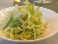 -品悦酒店(三林古镇店)