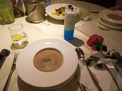 -MONICH牛排融合餐厅(和义大道购物中心店)