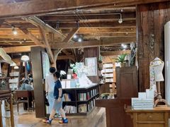 -良友书坊(安徽路店)