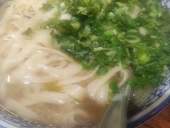 -东大桥小国抻面烧烤(长通路店)