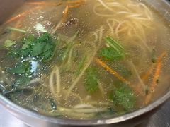 蚬子面-腾格勒烤羊腿