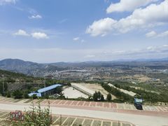 -鸡鸣山旅游风景区
