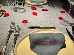 -弦月窗LUNETTE BY AMANDA(复兴路店)