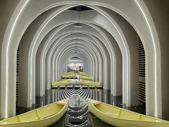 -涨巢·潮玩水疗局