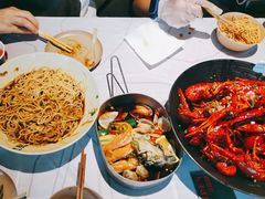 -巴厘龙虾·榜首油焖大虾(音乐学院·沿江酒馆店)