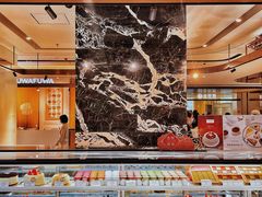 面包甜点陈列柜-布歌东京(万象天地店)