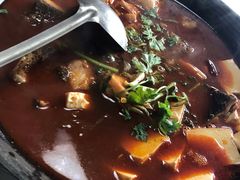 -万佛湖许老大铁锅鱼(黑金冠店)