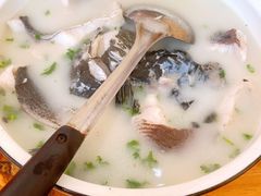 -美顺香食府鱼头老店(雪野湖店)
