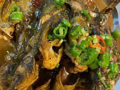 -鱼鲜饭香·招牌汽锅剁椒鱼头王