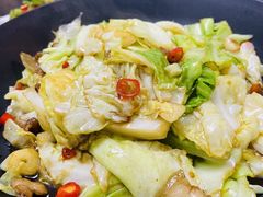 -六州府地锅鸡·农家菜·龙虾(未来科技城店)
