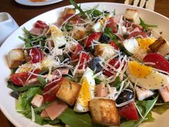 老教堂色拉-JINNS锦时 steak&pizza(浸信会礼拜堂旧址店)