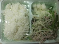 土豆肉丝盖饭-万州面馆(黄泥磅店)