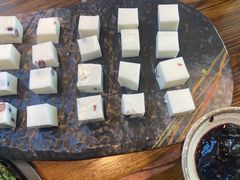 酸奶糕-诺敏塔拉奶茶-布里亚特包子-手把肉(锦都会店)