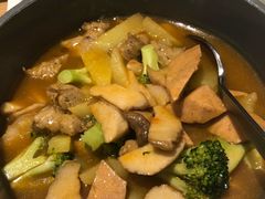 酸辣咖喱锅-朵朵开素食餐厅(后宰门街店)