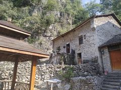 -高荡千年布依古寨旅游景区